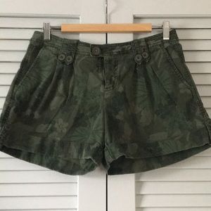 American Eagle Outfitters Olive Floral Shorts
